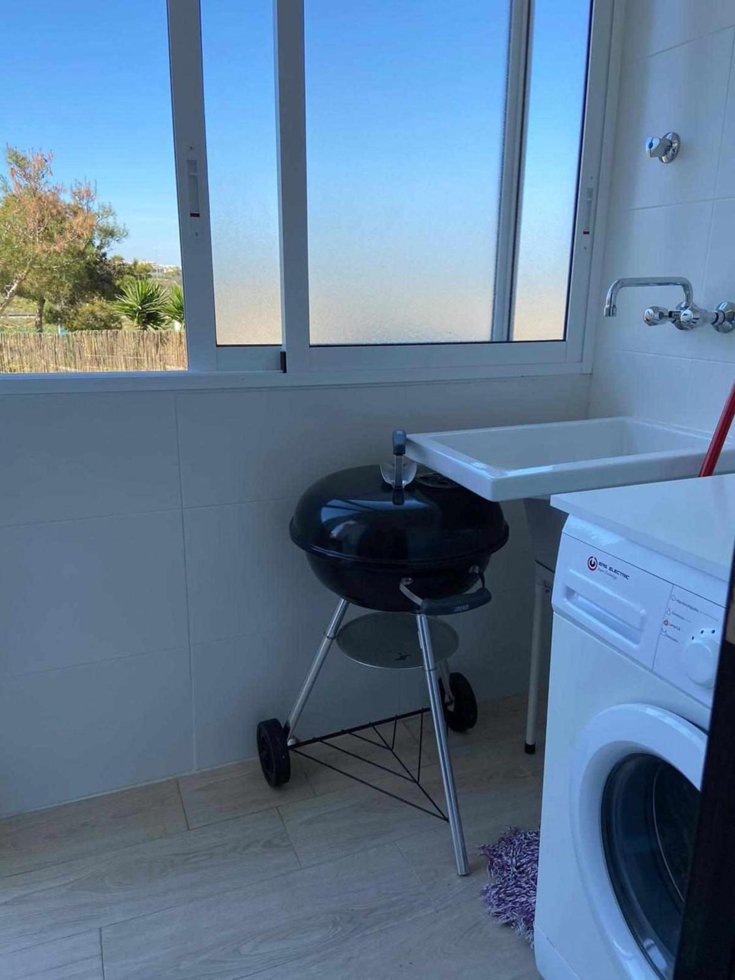 Relax Family Home Zenia Bulevard أوريويلا المظهر الخارجي الصورة