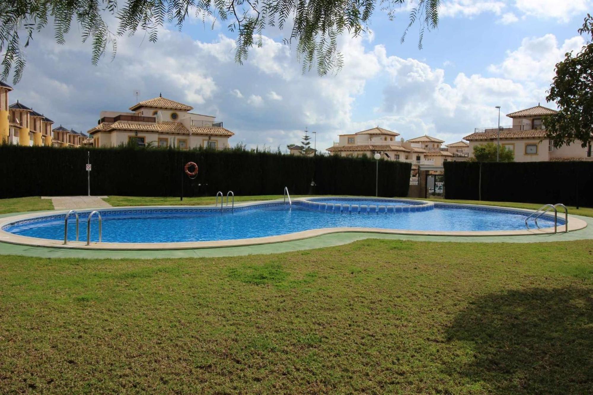 Relax Family Home Zenia Bulevard أوريويلا المظهر الخارجي الصورة