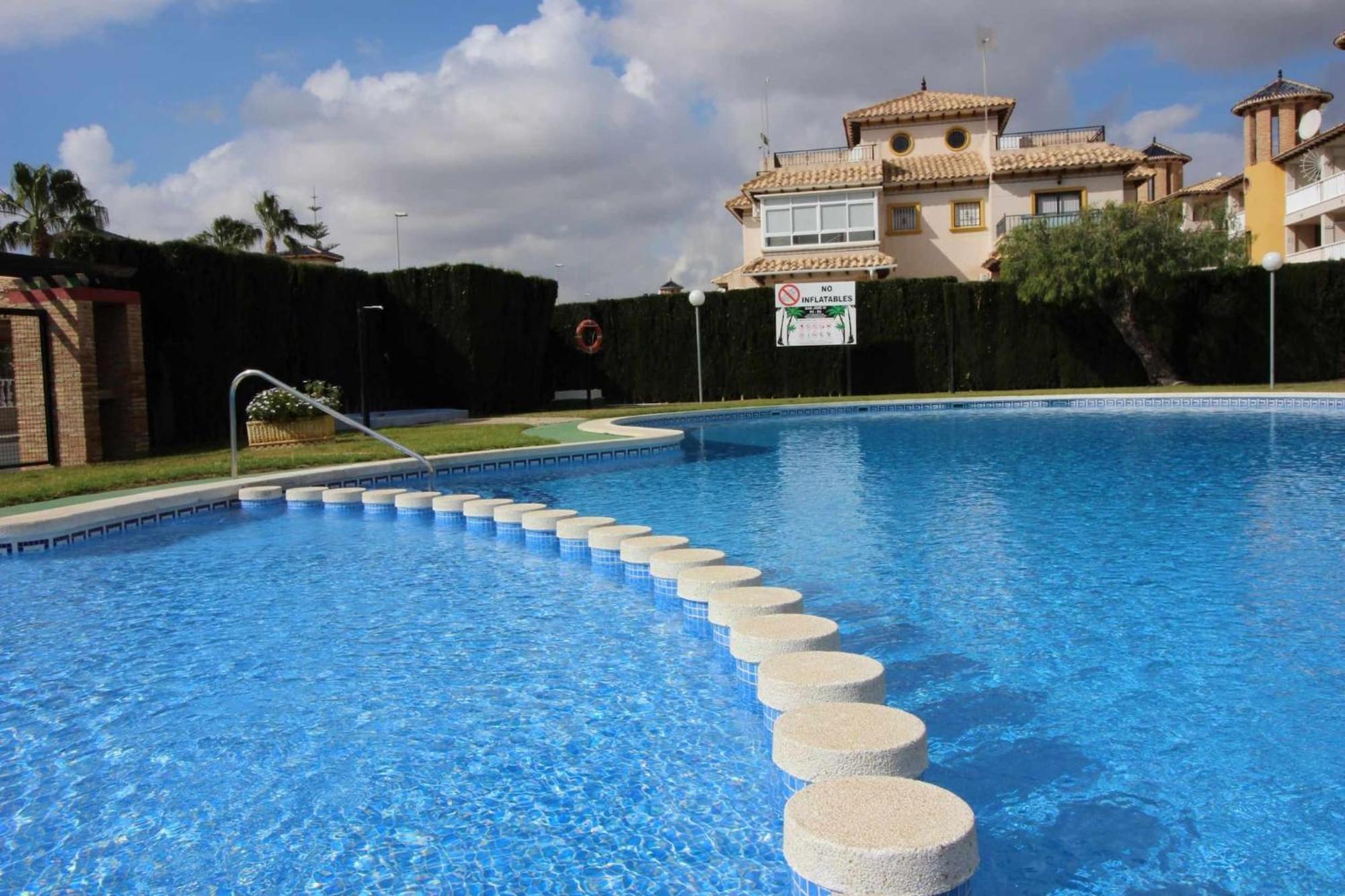 Relax Family Home Zenia Bulevard أوريويلا المظهر الخارجي الصورة