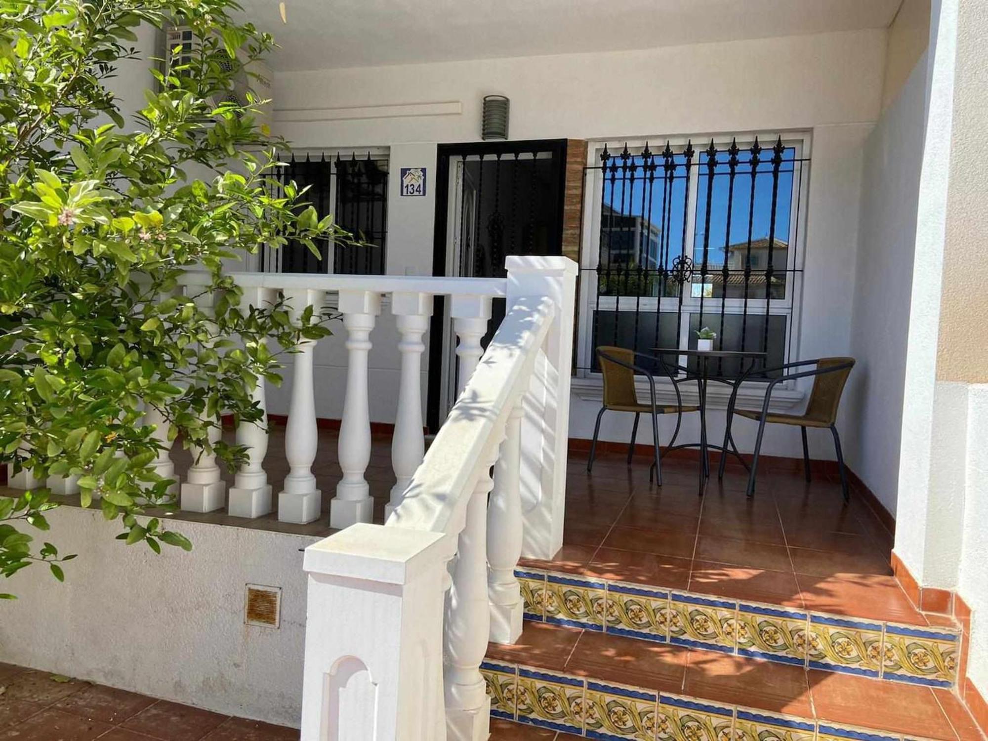 Relax Family Home Zenia Bulevard أوريويلا المظهر الخارجي الصورة
